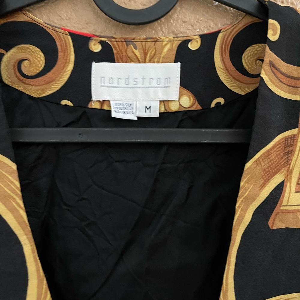Vest - Picture 3 of 7